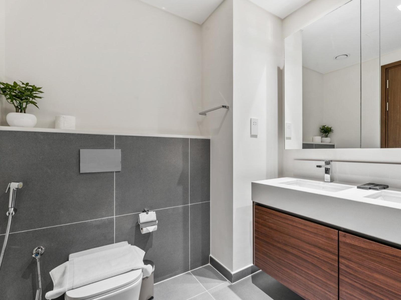 Apartment Serene 2bdr With Scenery In Creek Edge- Creek Harbour Dubai